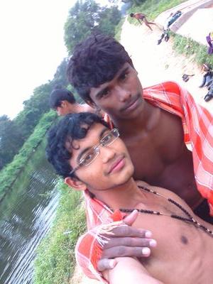 bb8cc74a4af046a's profile picture. Male