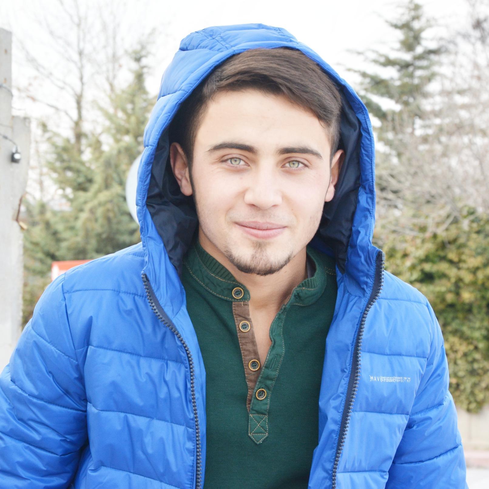 Sedat06gReen42's profile picture. [Mutluluğu herkesle pɑylɑşɑbilirsin ɑmɑ ɑcıyı pɑylɑştığın insɑnlɑr özeldir][ÇUBUK/ANKARA]