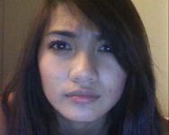 Scotlad888's profile picture. Tatilini; odasini boyayarak, markete giderek, kola sisesine su doldurup buzluga atarak ve ara sira evinin penceresinden guneslenerek geciren kisi