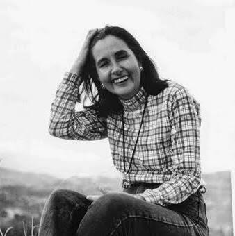 Poeta.Gestora Cultural. Articulista de opinión. Diario El Mercurio. Cuenca Ecuador. Premios Nacionales de poesia