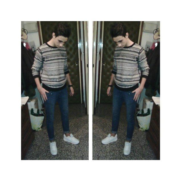 RuBiiM11's profile picture. “Te observan, te critican, te envidian y al final te imitan  “No juego al futbol para ser mejor juego para ser feliz⚽