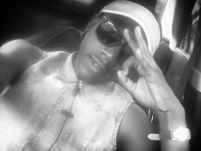 Crazy guy||RAPPER||Swagged up||boss Zonke// Songwriter/ dancer and classic comedian//Dream and never give up//Better suffer from success than failer.IM HIP HOP