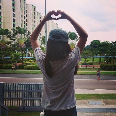 shyspeakerrr's profile picture. Books=Love. 
Music=Life.