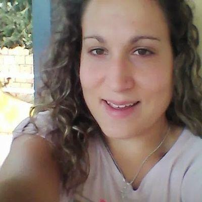 mi curva mas bonita tu sonrisa :) te quiero 33
