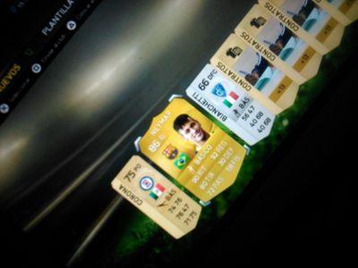 duplicó, sorteos y vendo plantillas y jugadores a precios muy baratos para fut 15