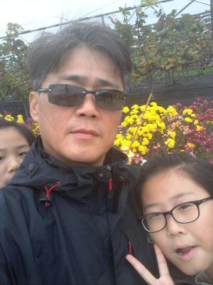 사람내음 가득한 세상을 기다리는 민초