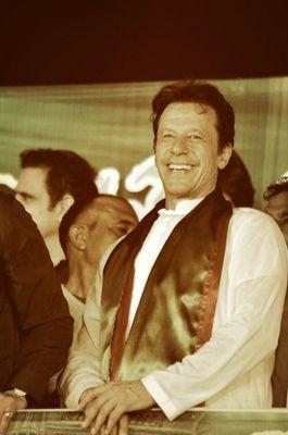 Daughter of an ex-First Class Cricketer. Insafian!