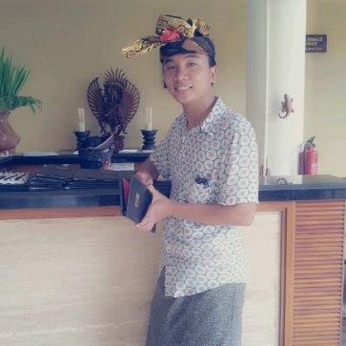 Official twitter Putu Yustika,akun @use_official non aktif,18maret94,Ramada Resort*KTBFFH* *CHELSEA TILL I DIE* http://t.co/0C8bYAnIKy