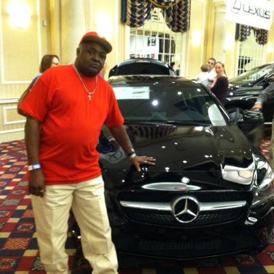 DarrylWootten's profile picture. Down by law the White House will no longer be black!