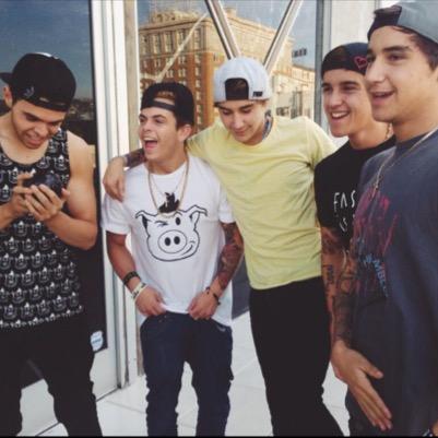 This is a free follow please dont follow this but follow my real account @janoskiansjaz im so close to my goal and will follow back: or i unfollow