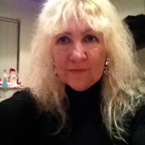 DebbieAGH's profile picture. Loves being happy, positive, nature and all it gives us and looks forward to tomorrow and the next mufc game!.....the latter is the challenge to the positive!