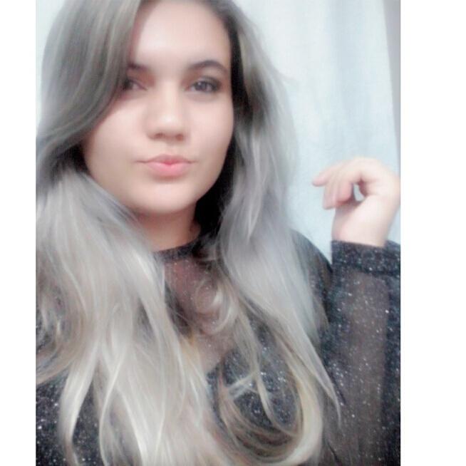 Viciada por moda,livro,teatro e sorvete ;)