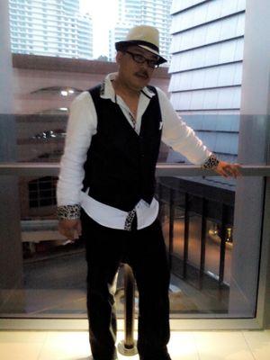 DinGermany123's profile picture. 