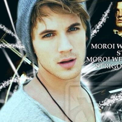 My parents are @chloedd18 @marlow20dd , a mortal vampire. im now enrolled in vampire academy. hope to help rid the world of evil vampires #single.