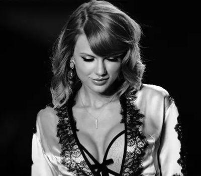 fc oficial: @TayS_Enchanted
