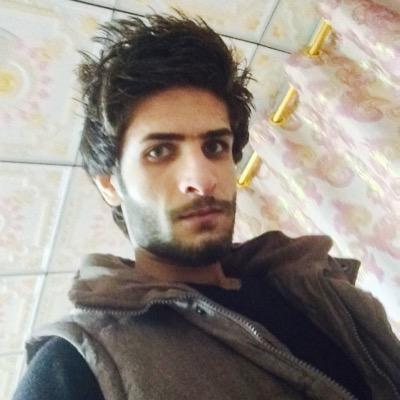 فكره أن أشجع فريق غير ريال مدريد مثل فكره أن يغير الإبن أباه.