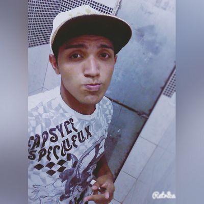 ' Hoje eu só quero que o dia termine bem' 
Aquáriano  Canindé - CE  Face: Rerison Santos
