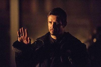 Mi nombre es Ra's Al Ghul, la Cabeza del Demonio. Soy el lider de la Liga de Asesinos. Y si, yo maté a Arrow