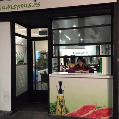 ¿Sales esta noche? Nosotros te ayudamos a que el hambre o cualquier contratiempo no te arruine la fiesta.