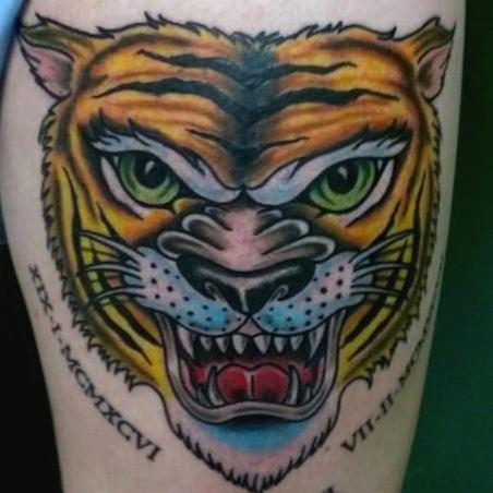 La Jungla Tattoo es un estudio de tatuaje artístico en Madrid, estamos en la c/Atocha, 97. En La Jungla Tattoo puedes encontrar arte, ropa urbana, complementos.