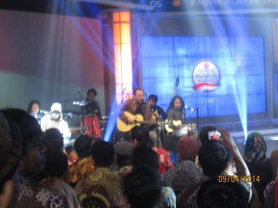 pemburu konser iwan fals