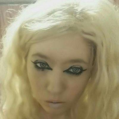 i am a huge gaga fan and she is the only person i will live for
