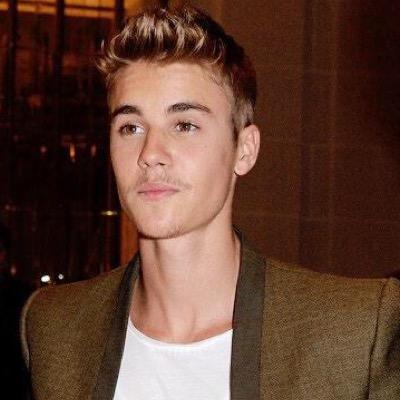 crewhelpjbe's profile picture. 