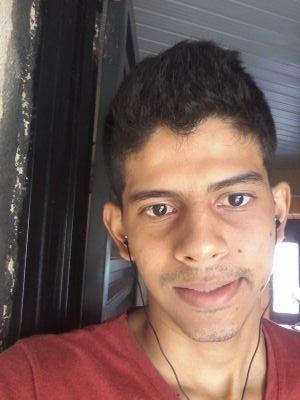 Viva intensamente desconfie do futuro e siga enfrente basta acreditar vale apena sonhar!!!