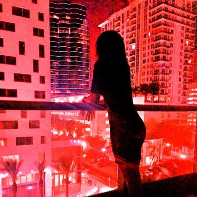 jazzymiami's profile picture. My faves- good food, pugs, fashion, sunny days, travel...