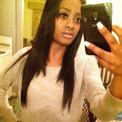 __MMoney's profile picture. FMOI://PrincessBbyR Cocky Ass Attitude #FreeRoc&Pill New Twitter Shit Talker.