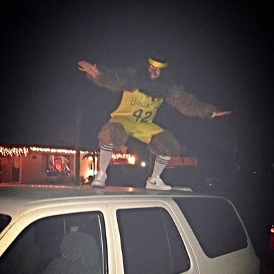 Capt_ObviousLee's profile picture. Welcome aboard the Tweetanic.  I like to tweet before I speak, and I like to speak before I think.  Hopefully, you brought some Dramamine