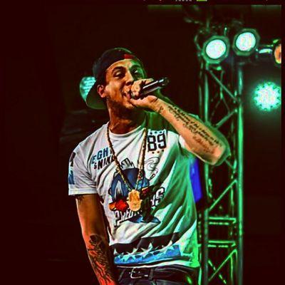 THE OFFICIAL TWITTER FOR COLORADO RAPPER D-STYLZ.#FliiStarsz #CxVNT #COmusic Send Beats/Features officialdstylz@gmail.com BOOKING: officialdStylz@gmail.com