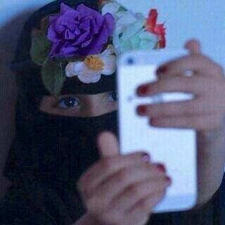‏‏هو لقى له قلب عقبي له ذرى 
او غدا مثلي من ليلة الفرقا وحيد