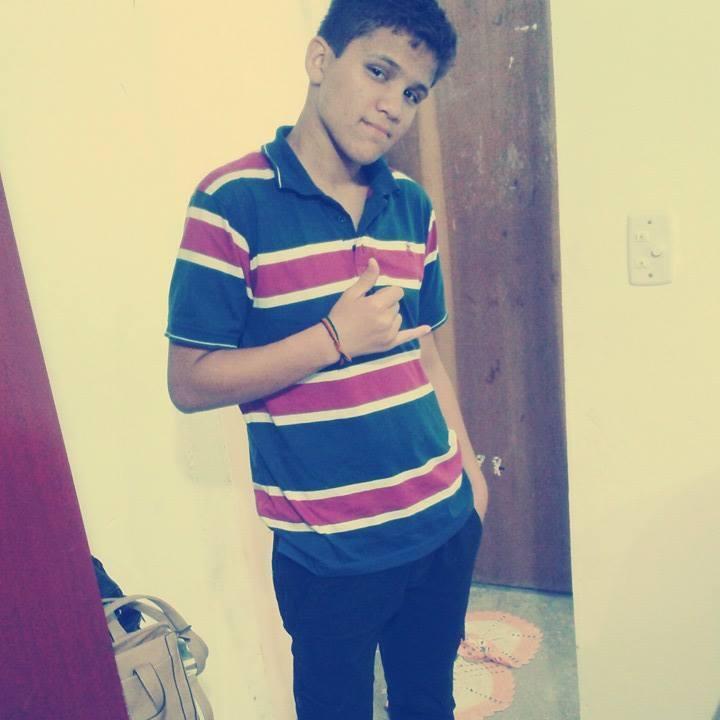 sonhar, viver e todo dia agradecer.