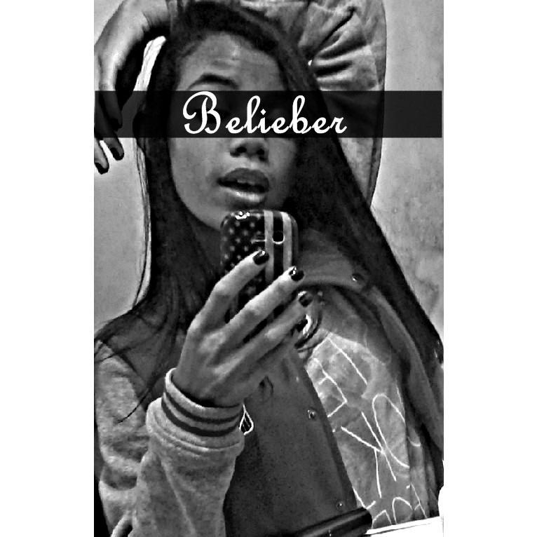 Ser belieber é sorrir a cada sorriso dele :')