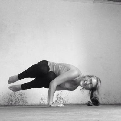 ElizabethMBR's profile picture. Life is lived moving forward, but understood looking back