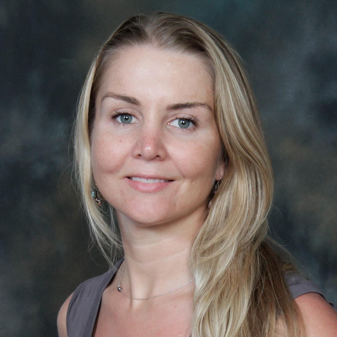 Individualized science course development and support for home-schooled students and learners requiring independent and flexible classes.