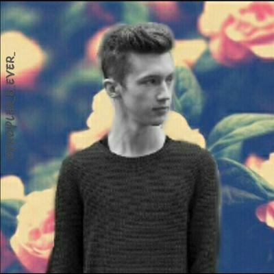 Go follow @troyler_5_ever_ because she gave you a free follow!