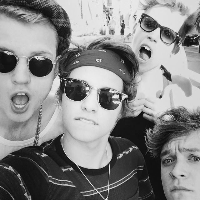 Polskie konto z faktami o The Vamps ;)