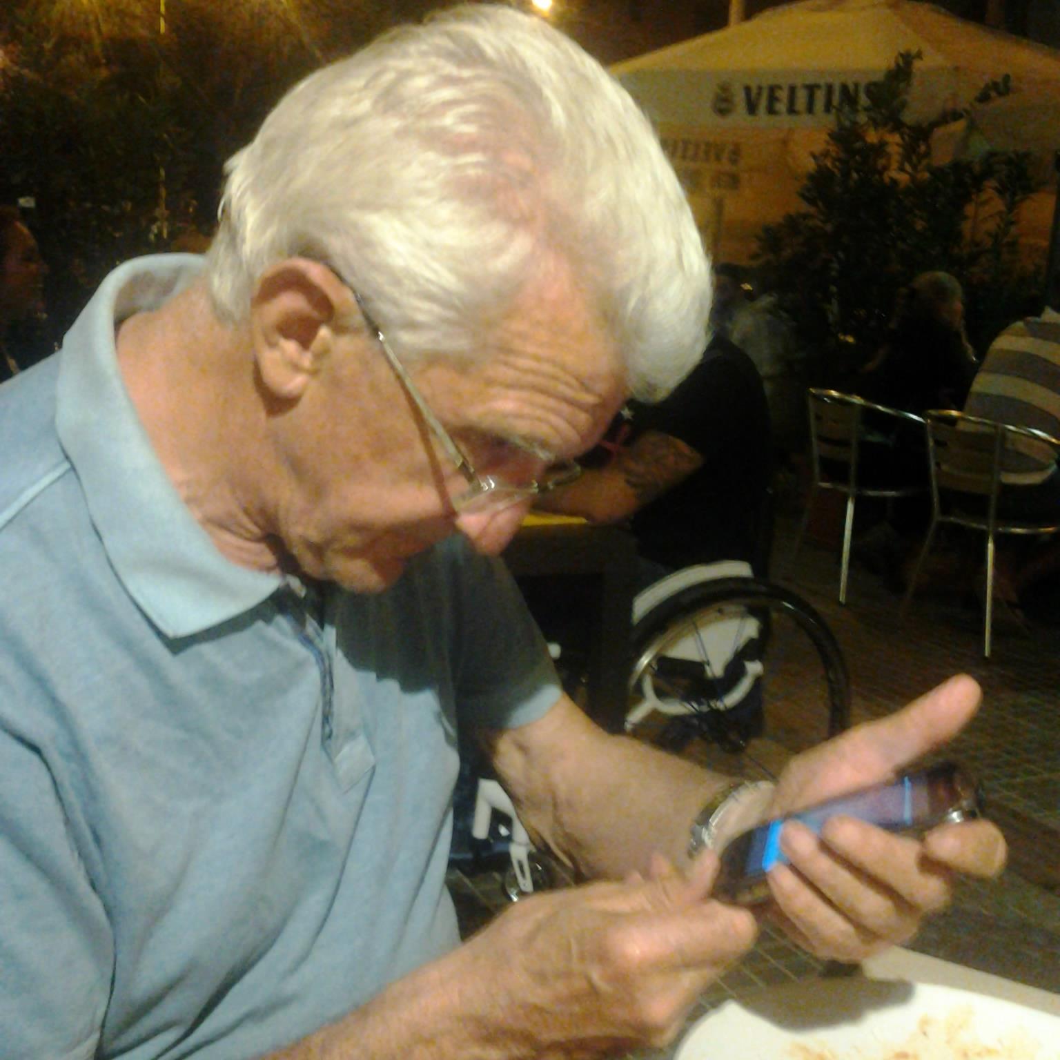 AlbertoAzzena's profile picture. 