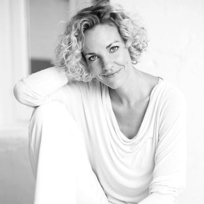 MWiegmannFanpag's profile picture. Der Twitter-Account der offiziellen Fanpage über die Schauspielerin, Sprecherin und Sängerin Melanie Wiegmann. Hier postet Webmiss Ari.