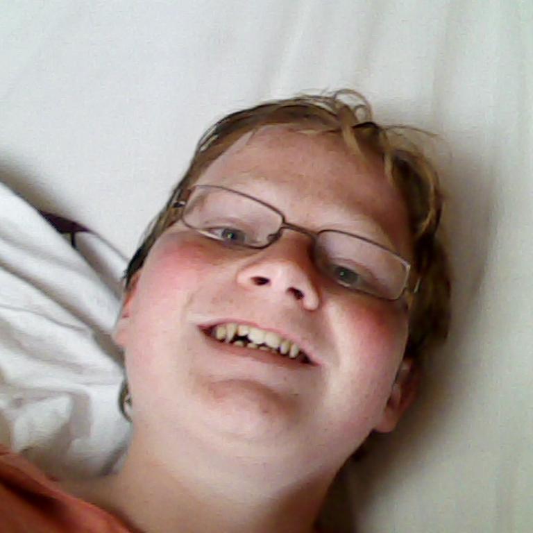 jornniee's profile picture. Live like no one can ;) - Know what you live for. - Fulltime youtuber.