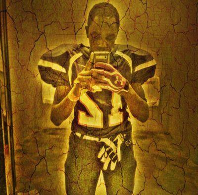stonej1512's profile picture. Track is life
BHS football #12
They will remeber me
Dont give up