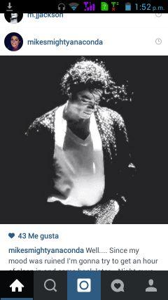 Michel jackson: angel, life, king, father, everything. i'm a Moonwalker and very Pround!. defending to Michael, Prince,Paris and blanket with everything!!