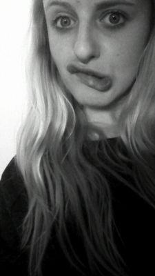 bceb9dceceb8489's profile picture. 