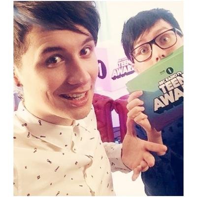 Hey hi hello ☺️ this is a free follow from @dansnads pls follow back that account and not this one bc i'll love you forever and give you pizza