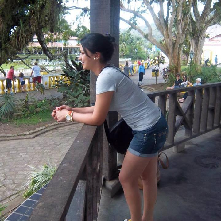 GabiMartins13's profile picture. 