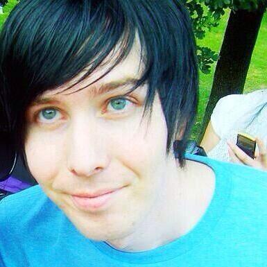 Free follow bc you are lovely but can you please follow @squirrelphan tysm ^_^