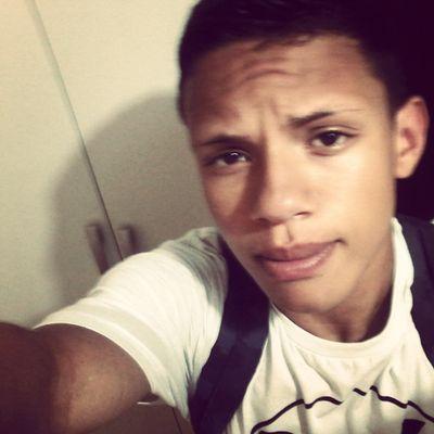 hoje eu so quero que o dia termine bem ☀