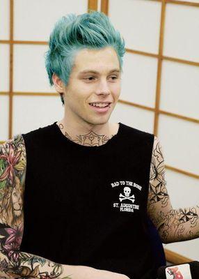 psychoticxLuke's profile picture. Come here honey and let me slice your pretty little throat of yours